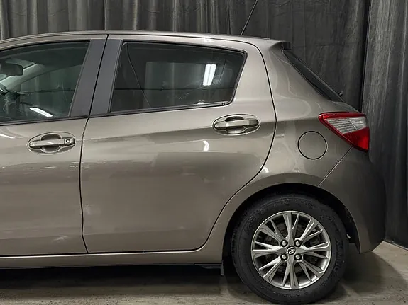 Toyota Yaris 2018 photo 4