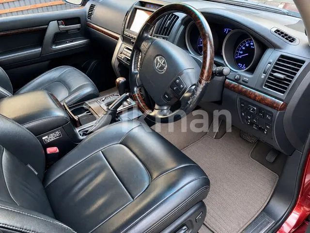Toyota Land Cruiser Sahara 2010 photo 4