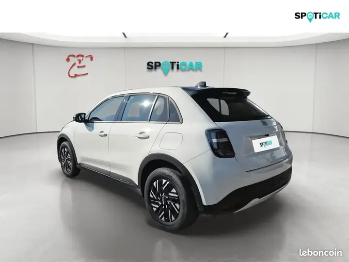 Fiat 600 2024 photo 2