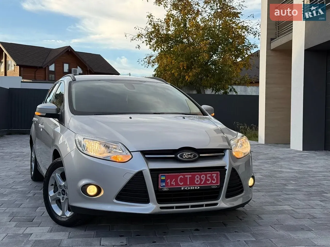 Ford Focus 2011 photo 2