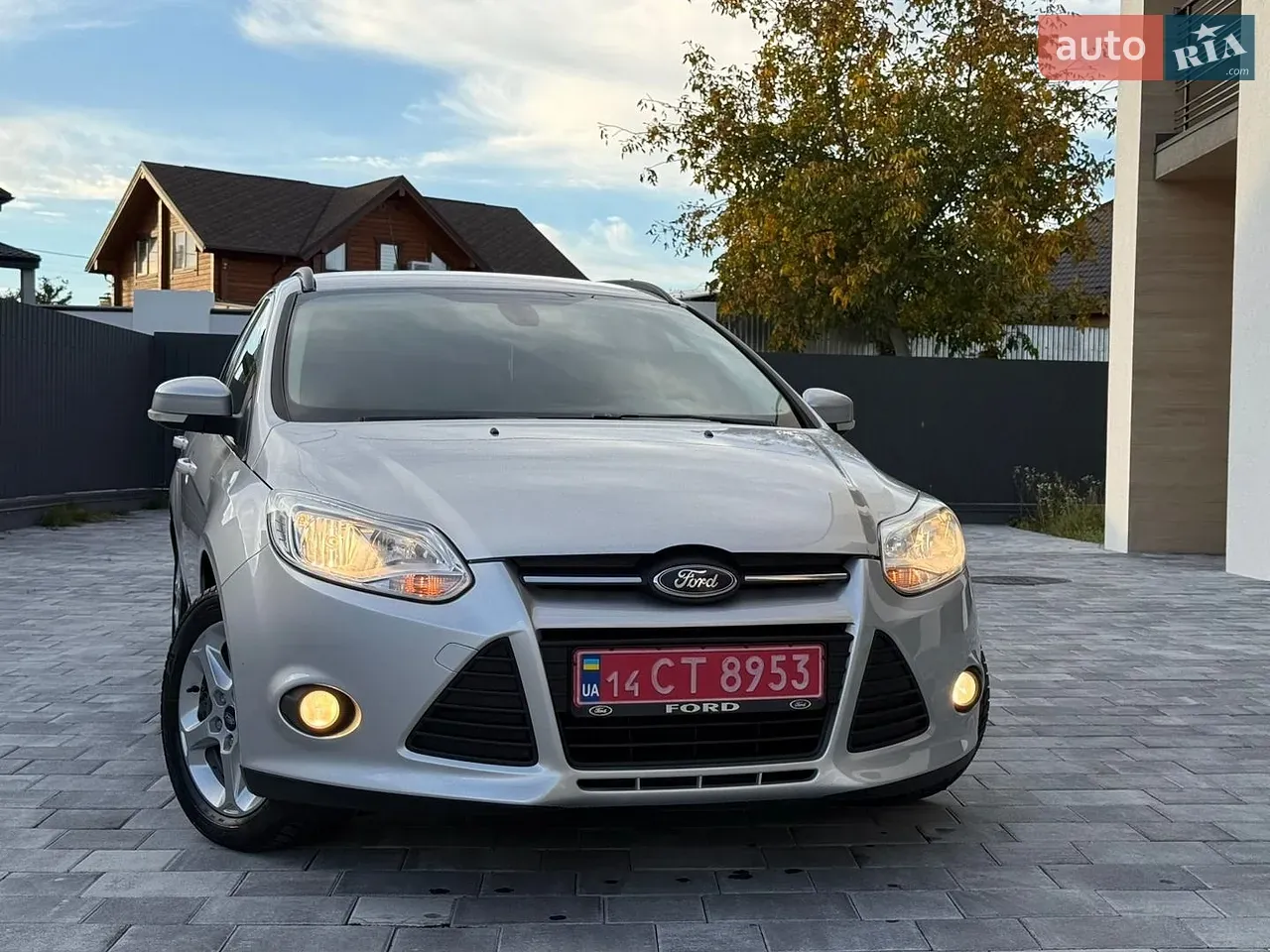 Ford Focus 2011 photo 3