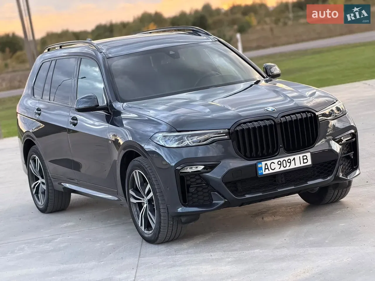 BMW X7 2021 photo 2