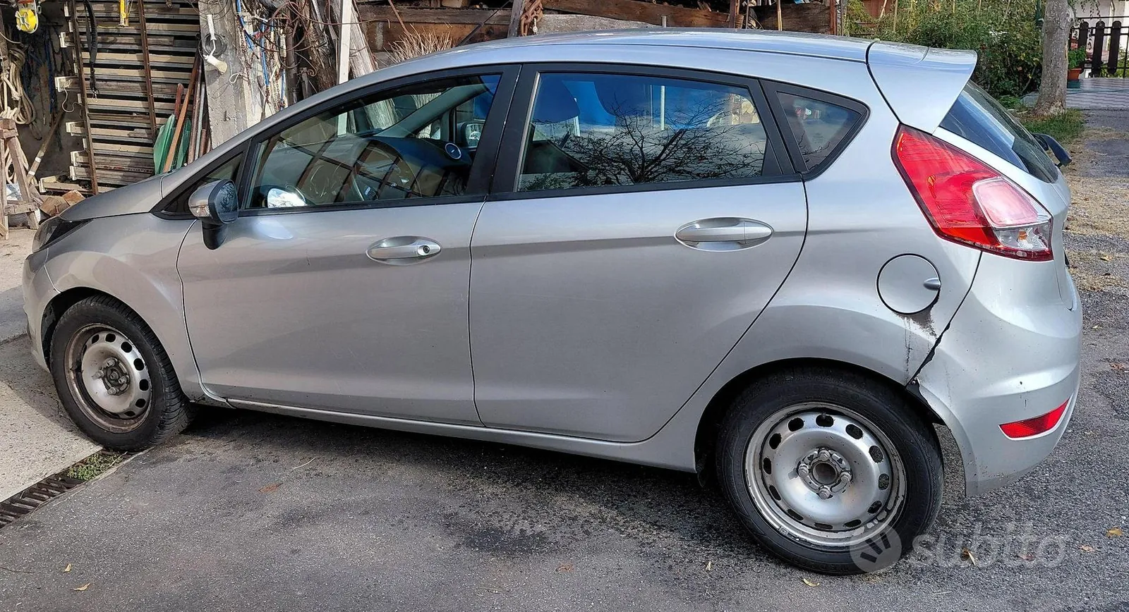 Ford Fiesta 2013 photo 2