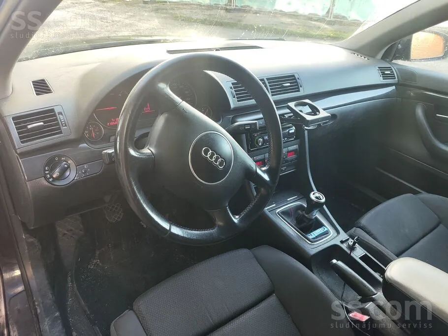 Audi A4 2002 photo 5