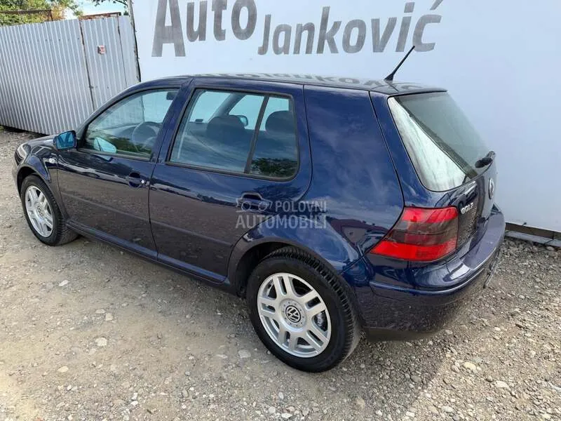 Volkswagen Golf 2001 photo 2