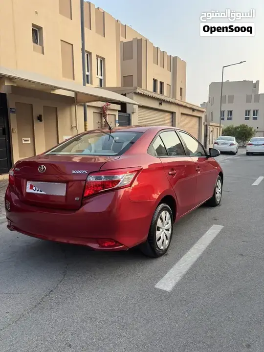 Toyota Yaris 2017 photo 2