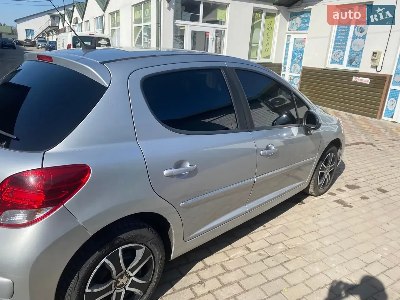 Peugeot 207 2009 photo 3