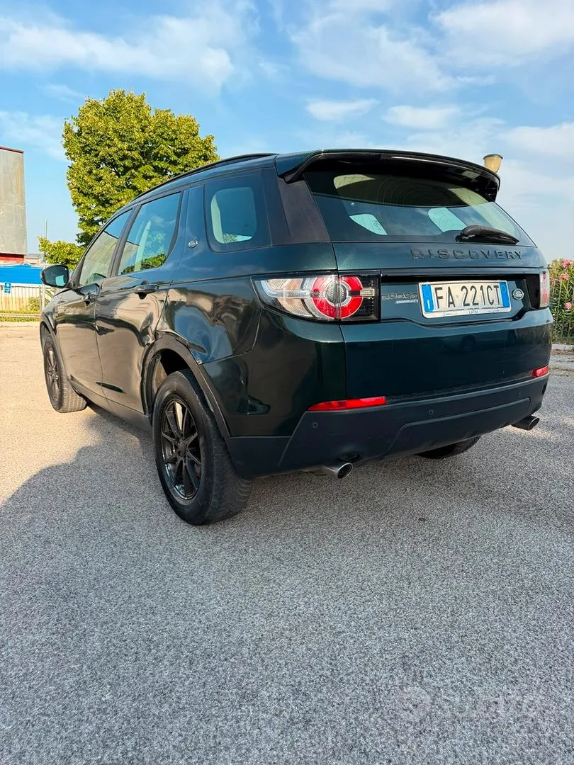 Land Rover Discovery Sport 2015 photo 5