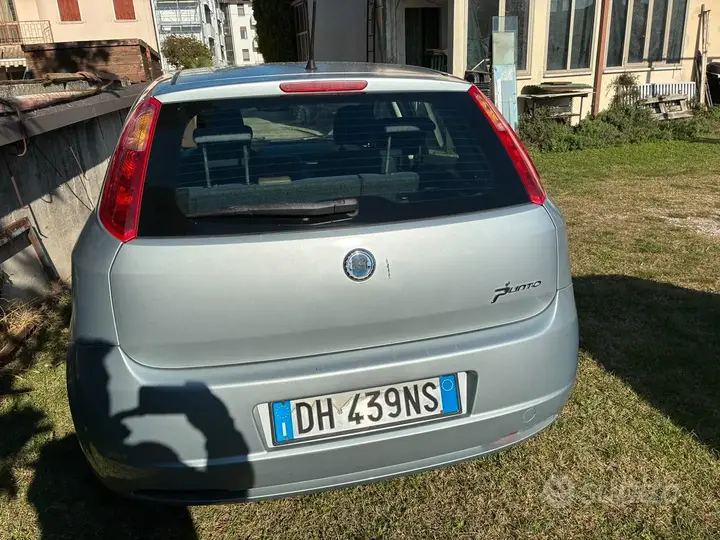 Fiat Grande Punto 2007 photo 5