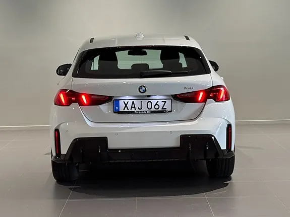 BMW 120 2026 photo 4