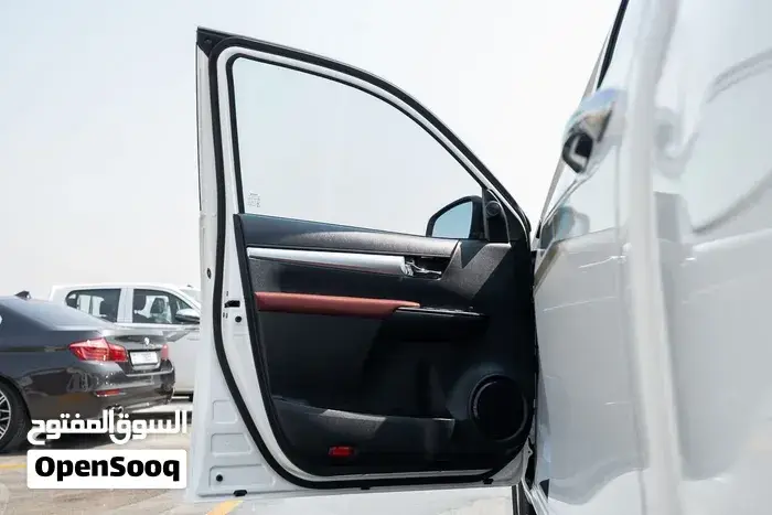 Toyota Hilux 2026 photo 4