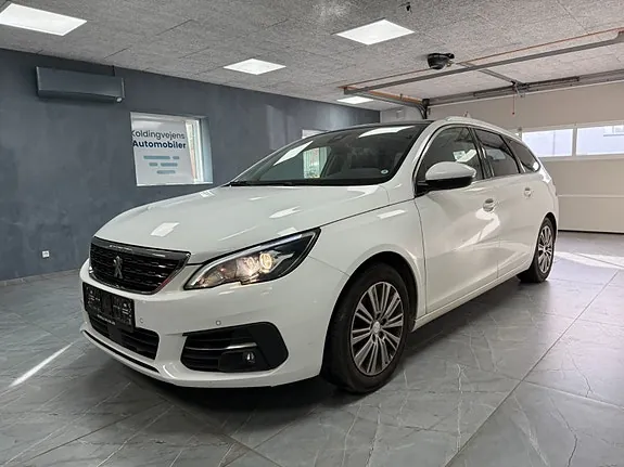 Peugeot 308 2019 photo 2