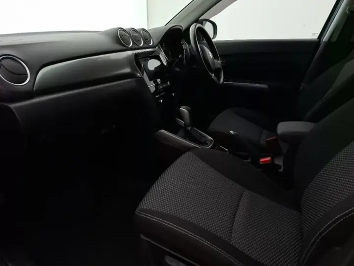 Suzuki Vitara 2021 photo 5