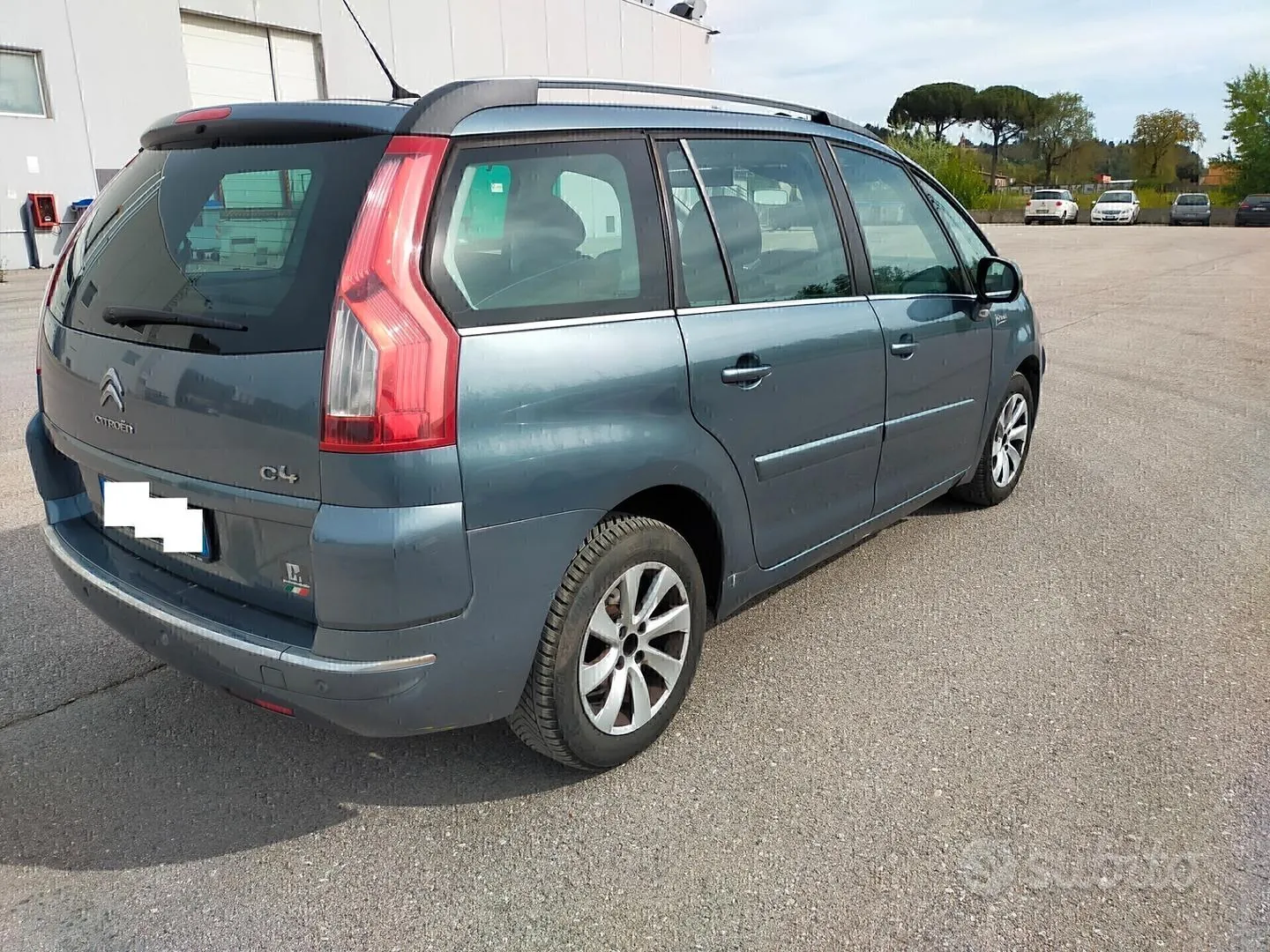Citroen Grand C4 Picasso 2011 photo 3