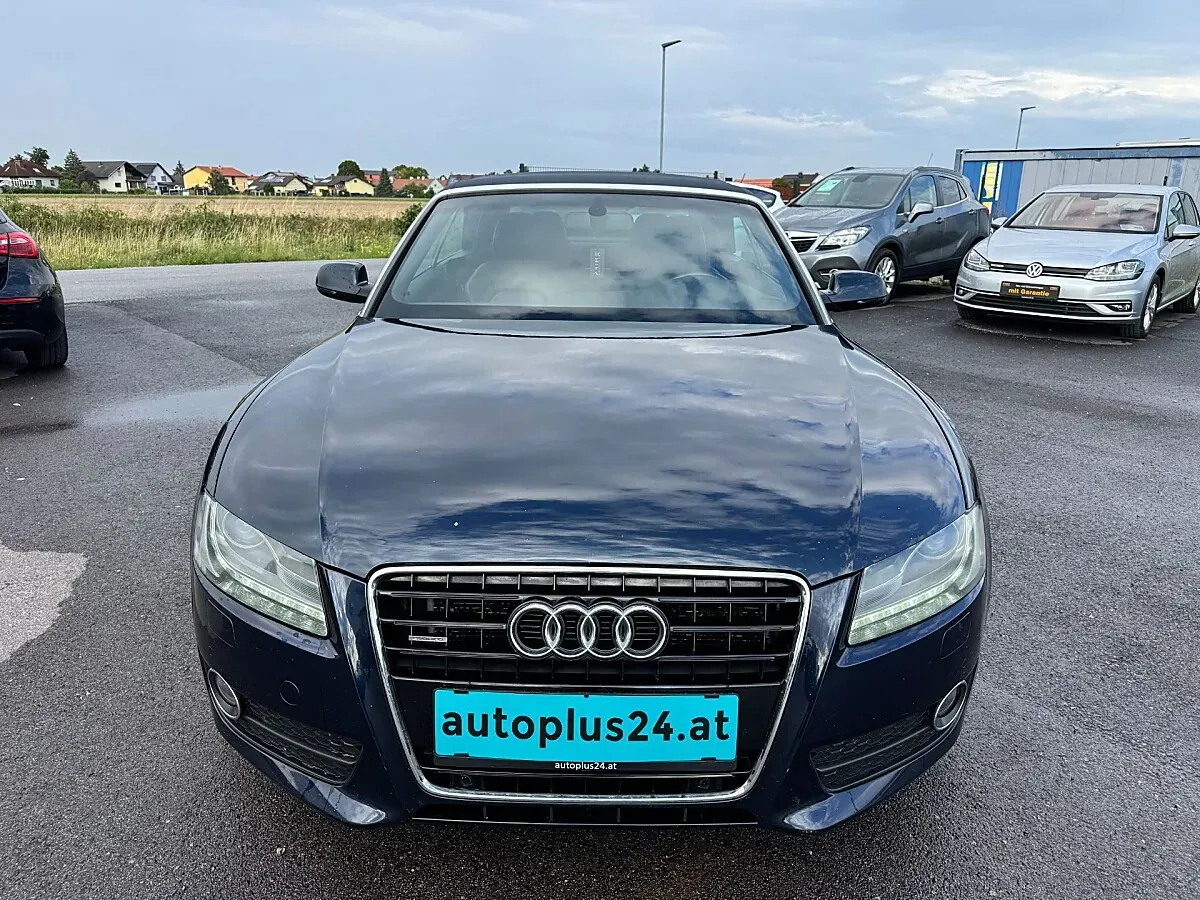 Audi A5 2011 photo 2