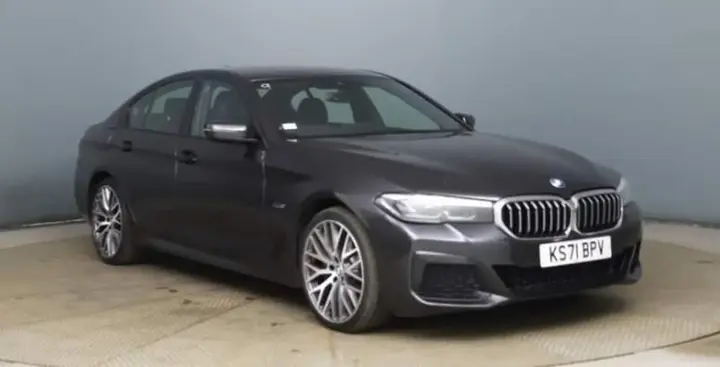 BMW 5 Series 2021 photo 2