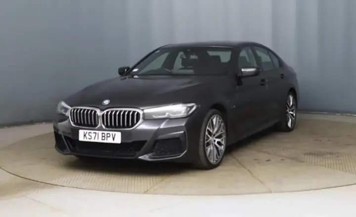 BMW 5 Series 2021 photo 4