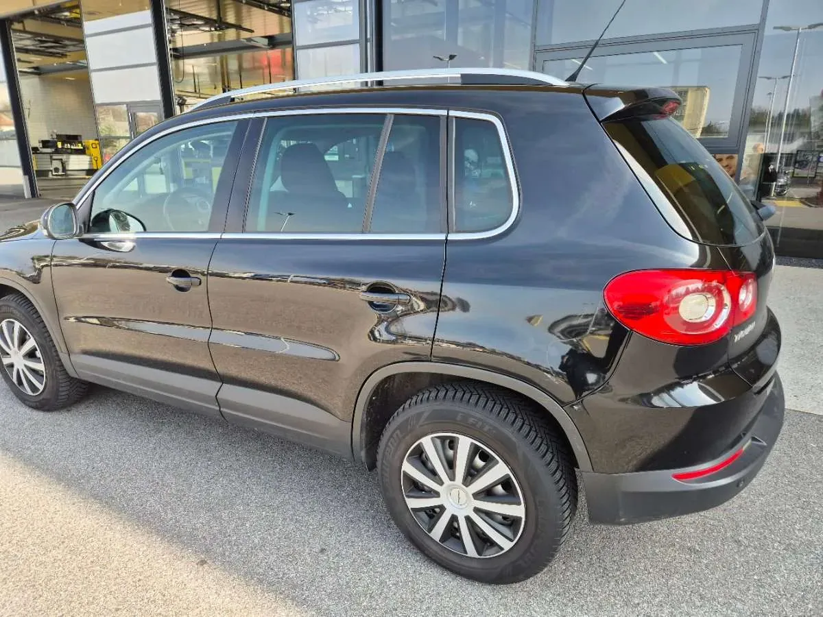 Volkswagen Tiguan 2009 photo 2