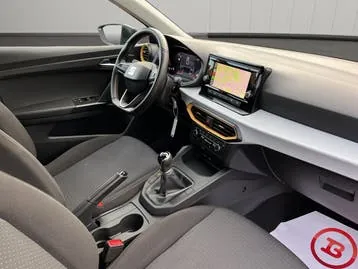 Seat Ibiza 2024 photo 2