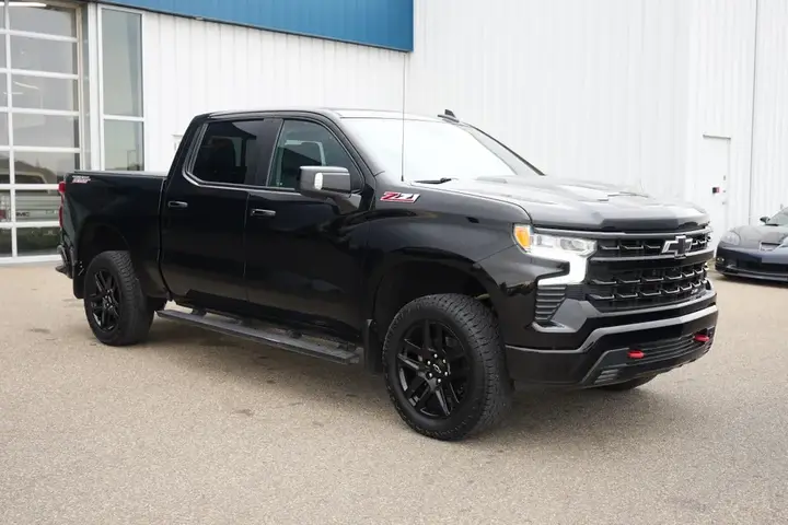 Chevrolet Silverado 1500 2022 photo 3