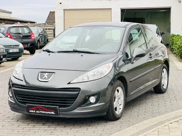 Peugeot 207 2011 photo 3