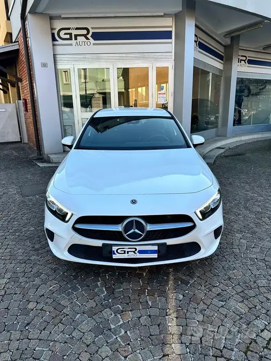 Mercedes-Benz A 2018 photo 2