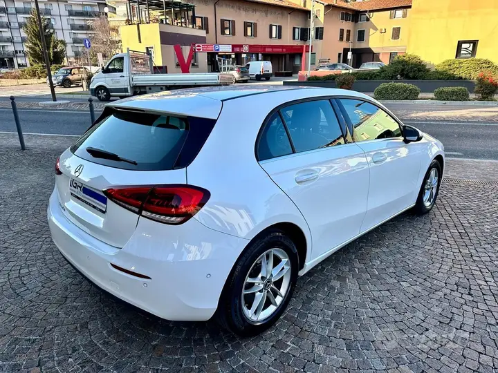 Mercedes-Benz A 2018 photo 5