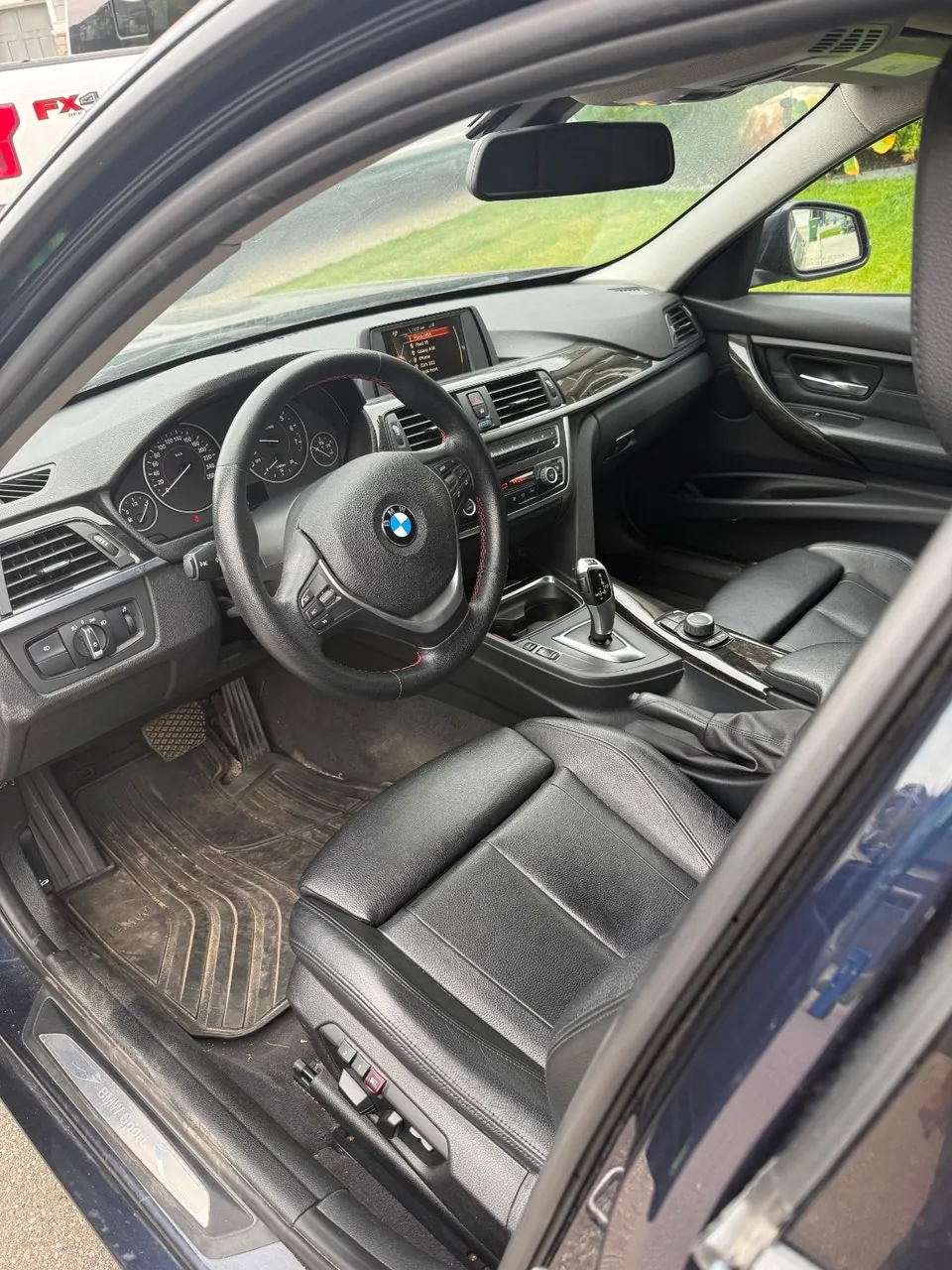 BMW 320I 2015 photo 2