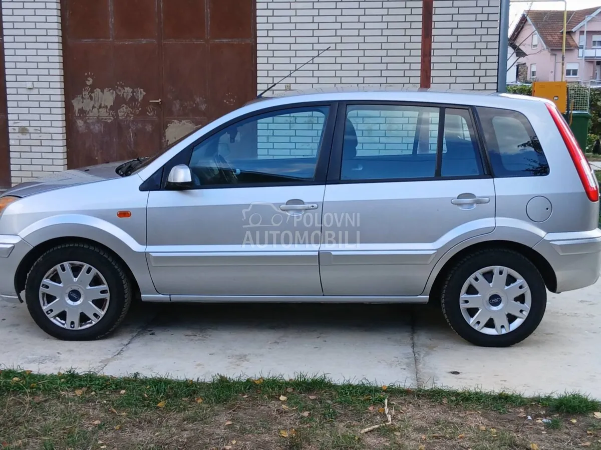 Ford Fusion 2009 photo 2