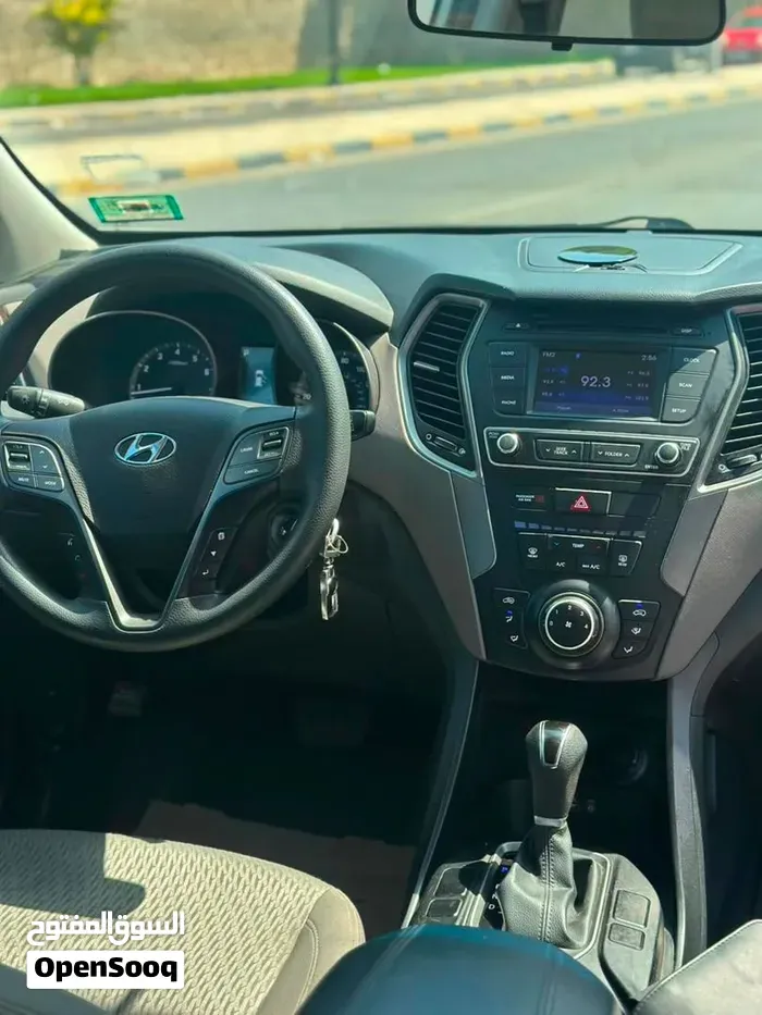 Hyundai Santa Fe 2018 photo 4