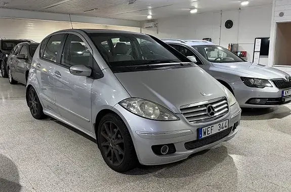 Mercedes-Benz A 200