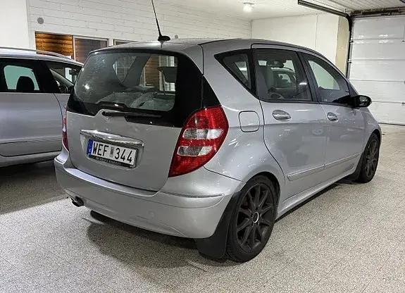 Mercedes-Benz A 200 2005 photo 4