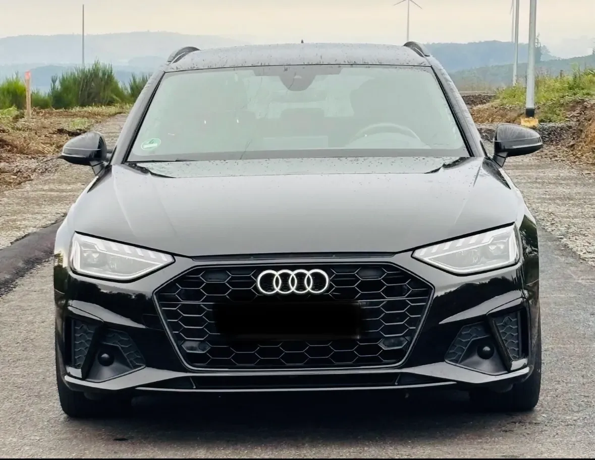 Audi A4 2021 photo 2