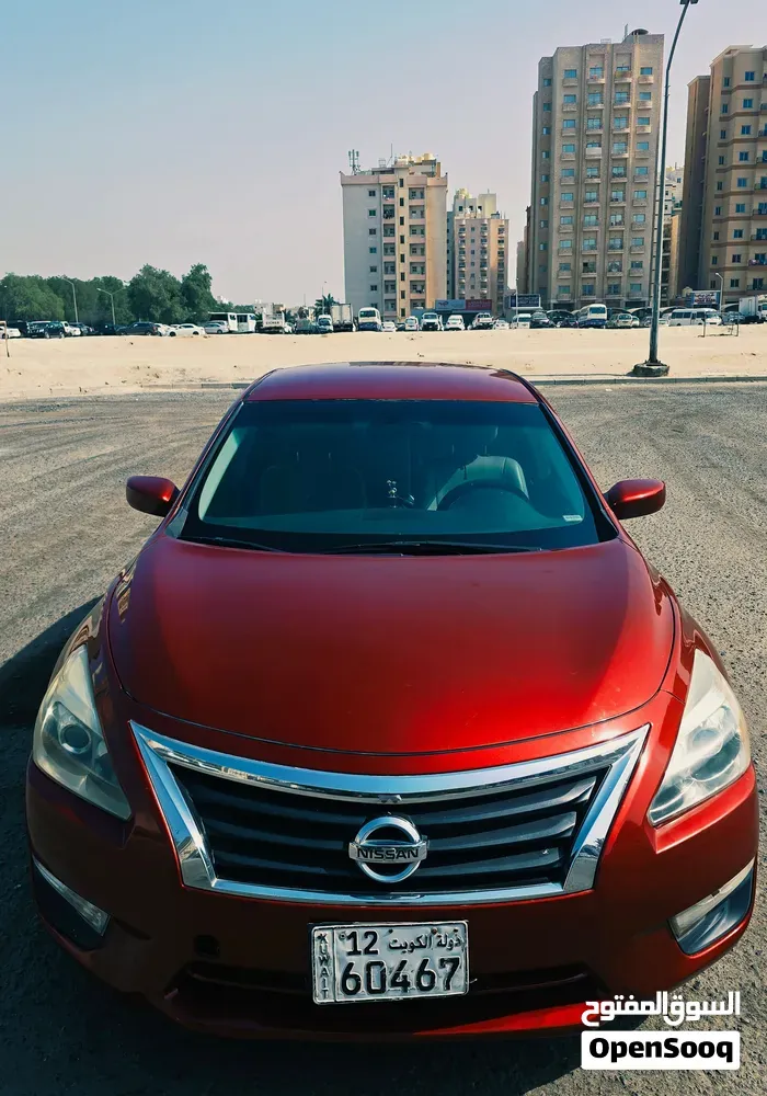 Nissan Altima 2013 photo 2