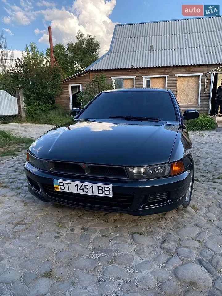 Mitsubishi Galant
