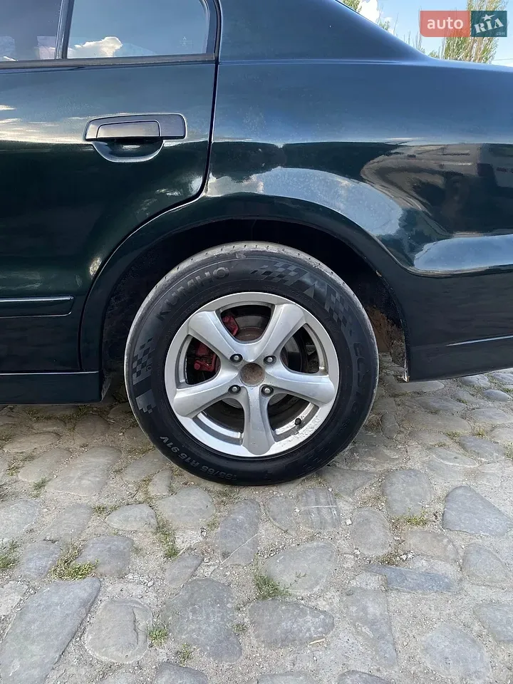 Mitsubishi Galant 1997 photo 3