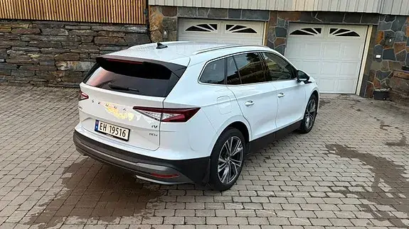 Skoda Enyaq 2023 photo 5