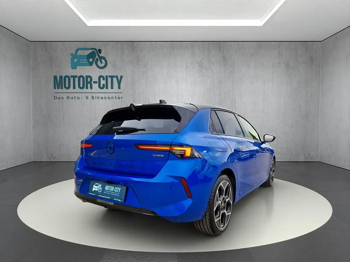Opel Astra 2024 photo 4