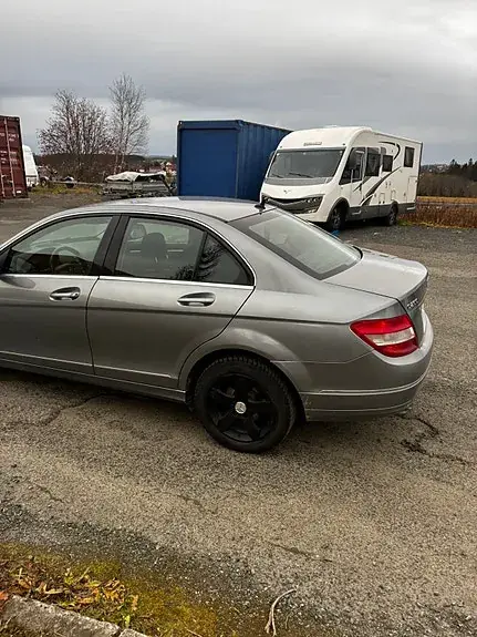 Mercedes-Benz C 200 D 2008 photo 3