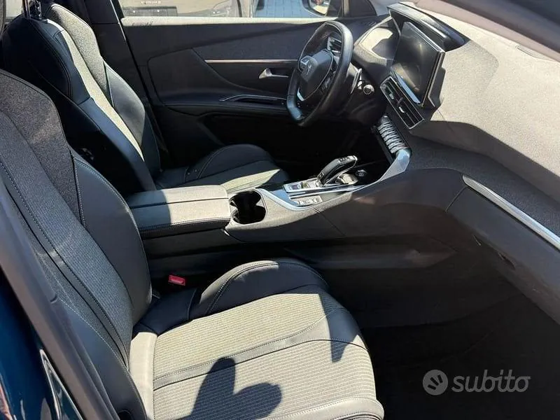Peugeot 5008 2022 photo 5
