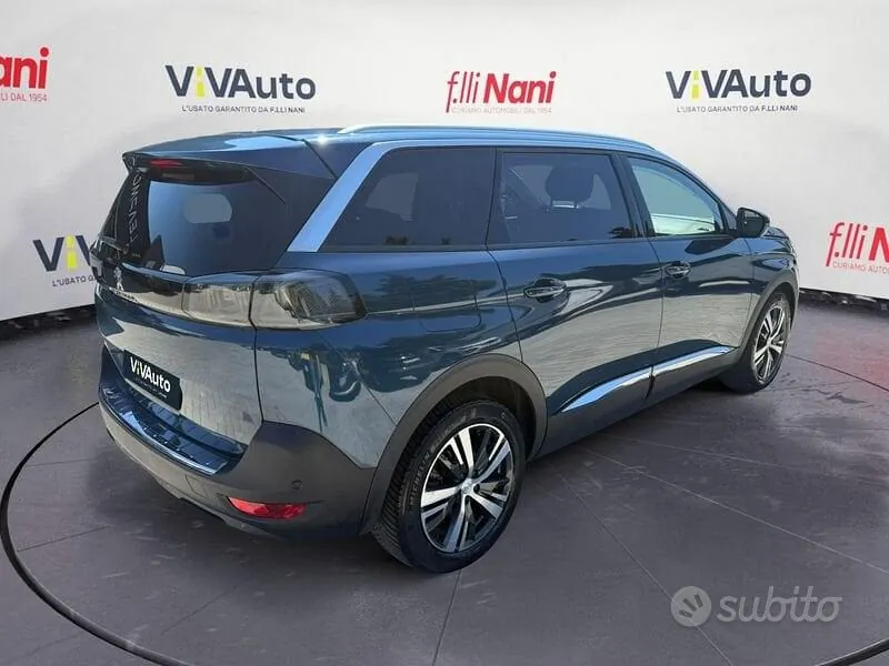 Peugeot 5008 2022 photo 2
