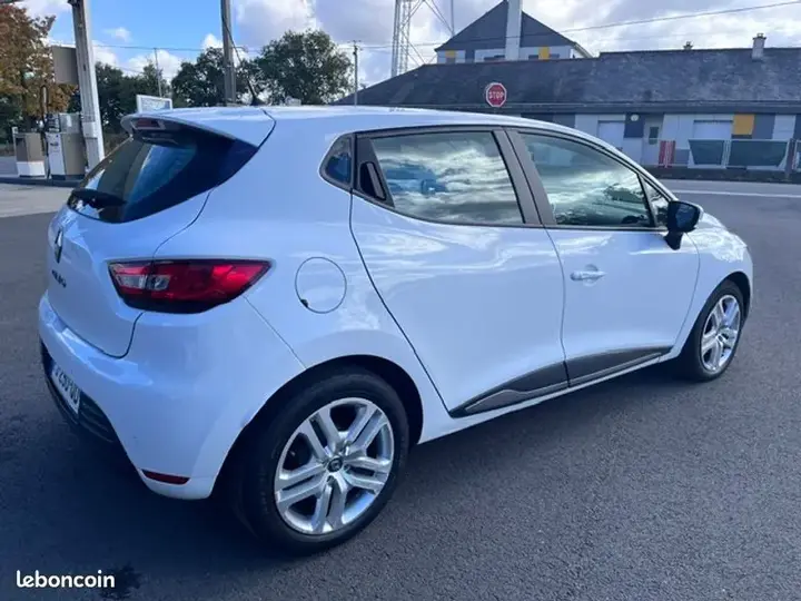 Renault Clio 2019 photo 3
