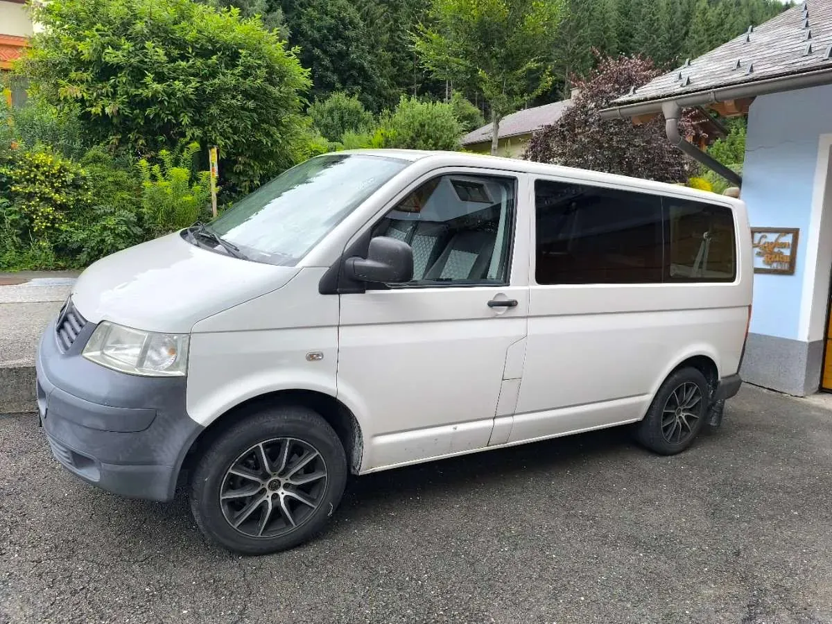 Volkswagen T5