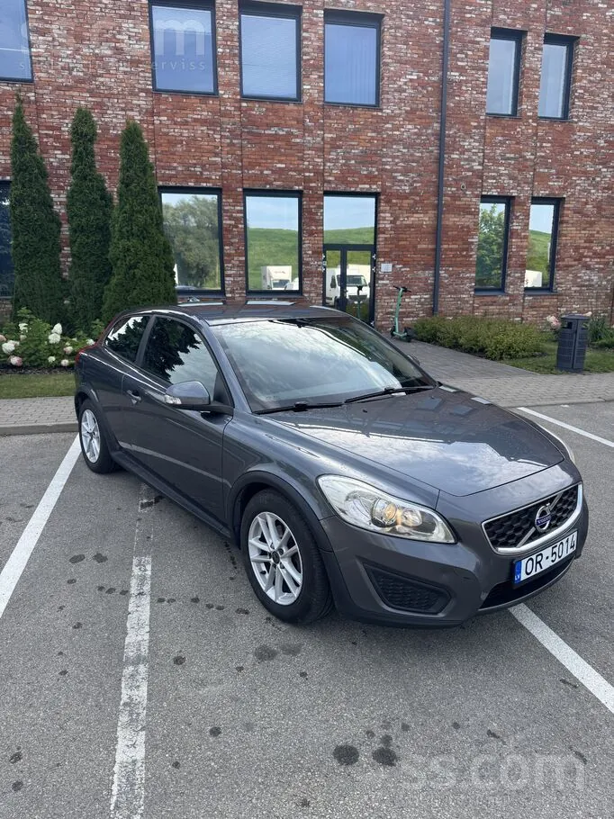 Volvo C30 2010 photo 2