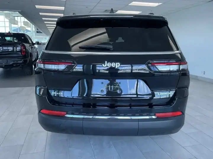 Jeep Grand Cherokee L 2026 photo 4