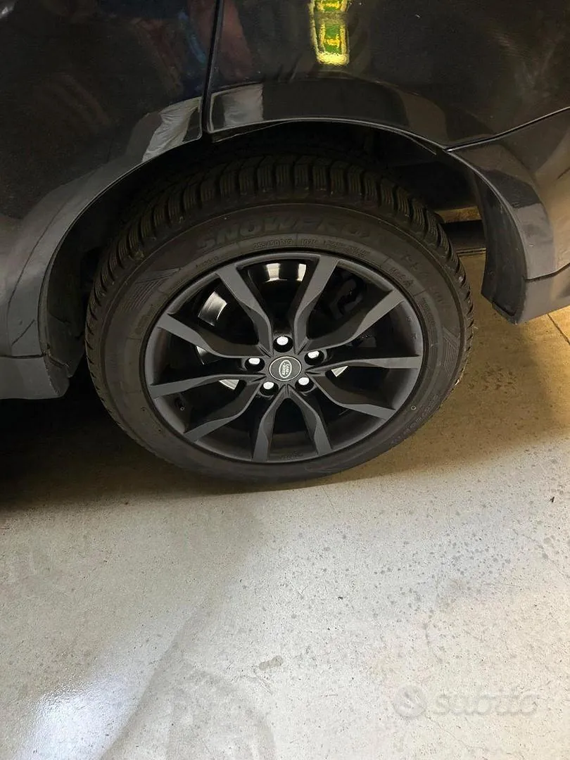 Land Rover Range Rover Sport 2010 photo 5