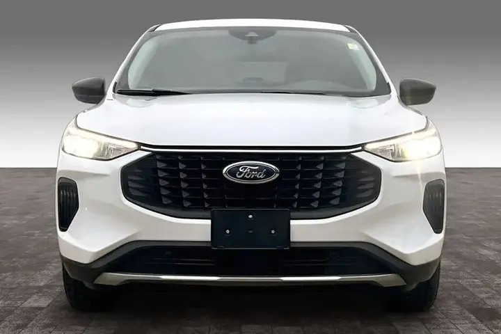 Ford Escape 2025 photo 3