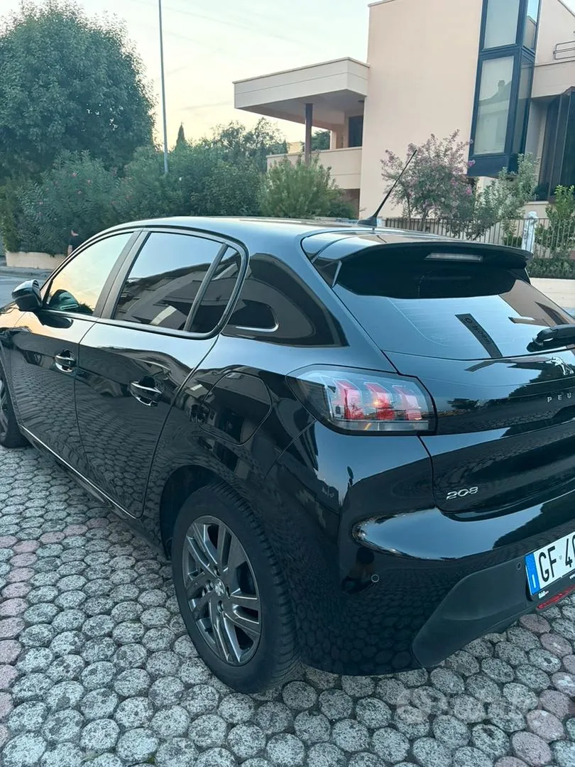 Peugeot 208 2021 photo 4