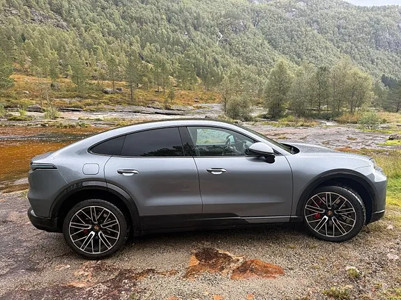 Porsche Cayenne 2026 photo 2