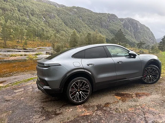 Porsche Cayenne 2026 photo 5